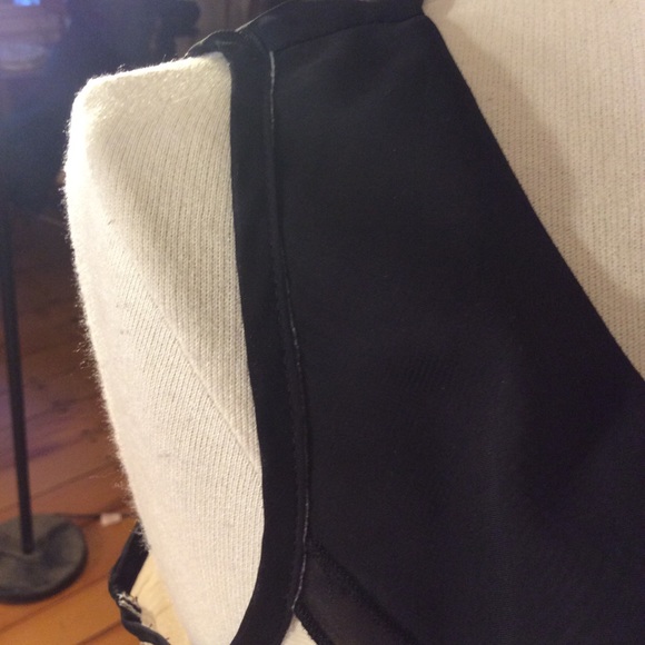 Maurices Sheer Contrast Ruffle Shell - Picture 6 of 7